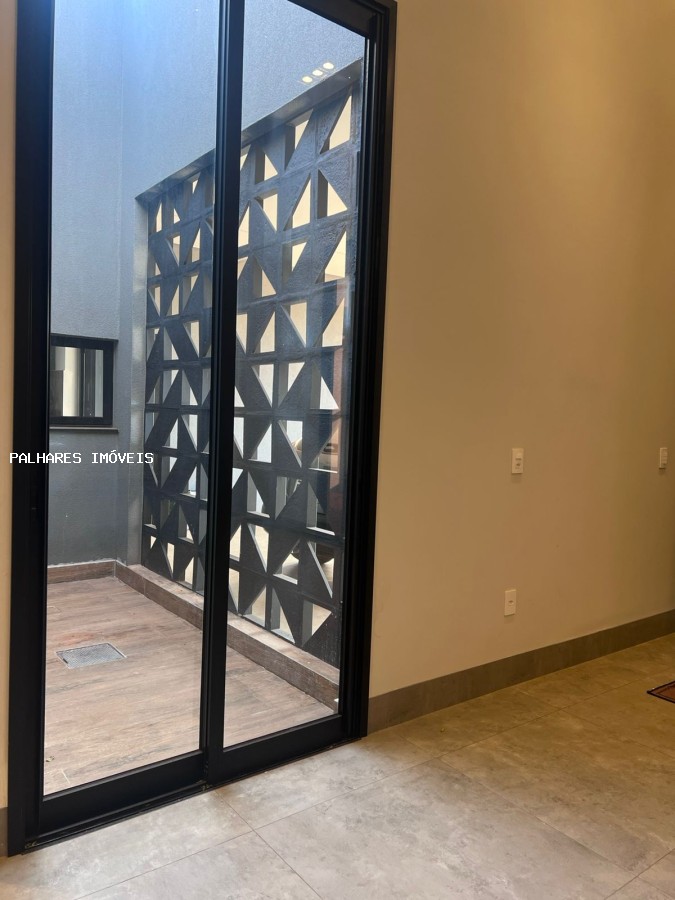 Casa à venda com 3 quartos, 3 suítes, 4 vagas e 169m² no AYAT - CONDOMÍNIO, Uberaba (MG) — foto 10 de 24