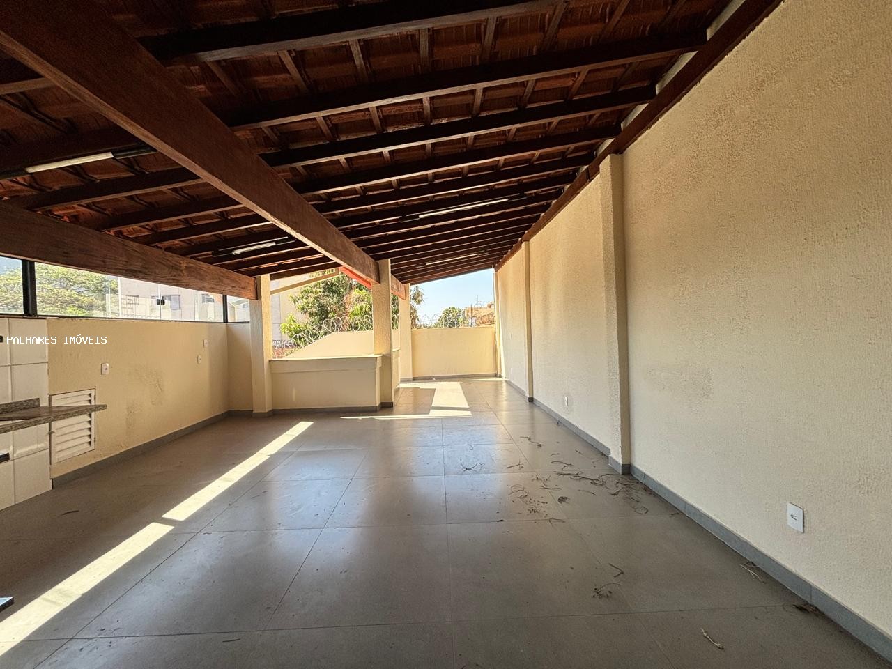 Casa à venda com 5 quartos, 3 suítes e 4 vagas no SANTA MARTA, Uberaba (MG) — foto 2 de 21
