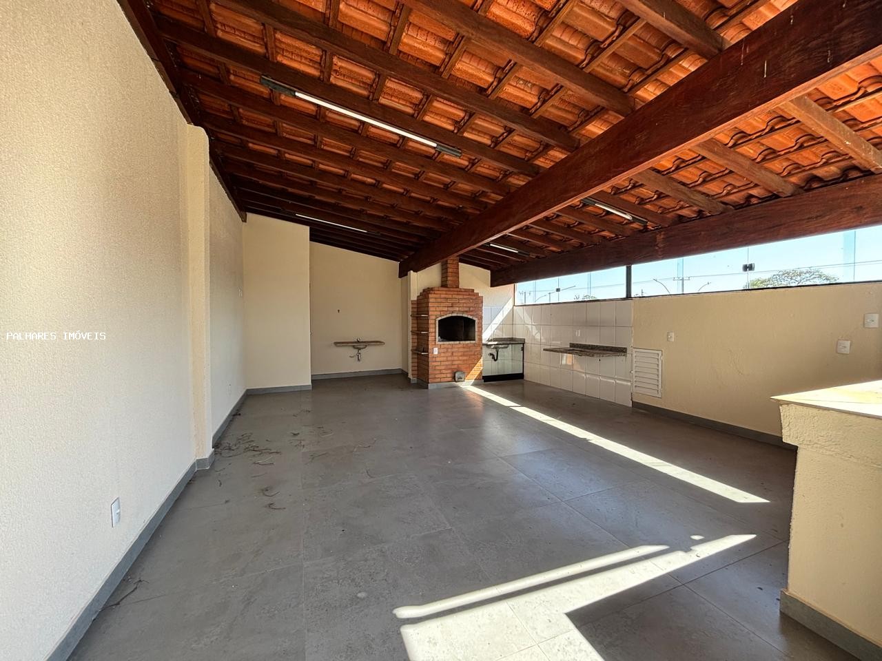 Casa à venda com 5 quartos, 3 suítes e 4 vagas no SANTA MARTA, Uberaba (MG) — foto 3 de 21