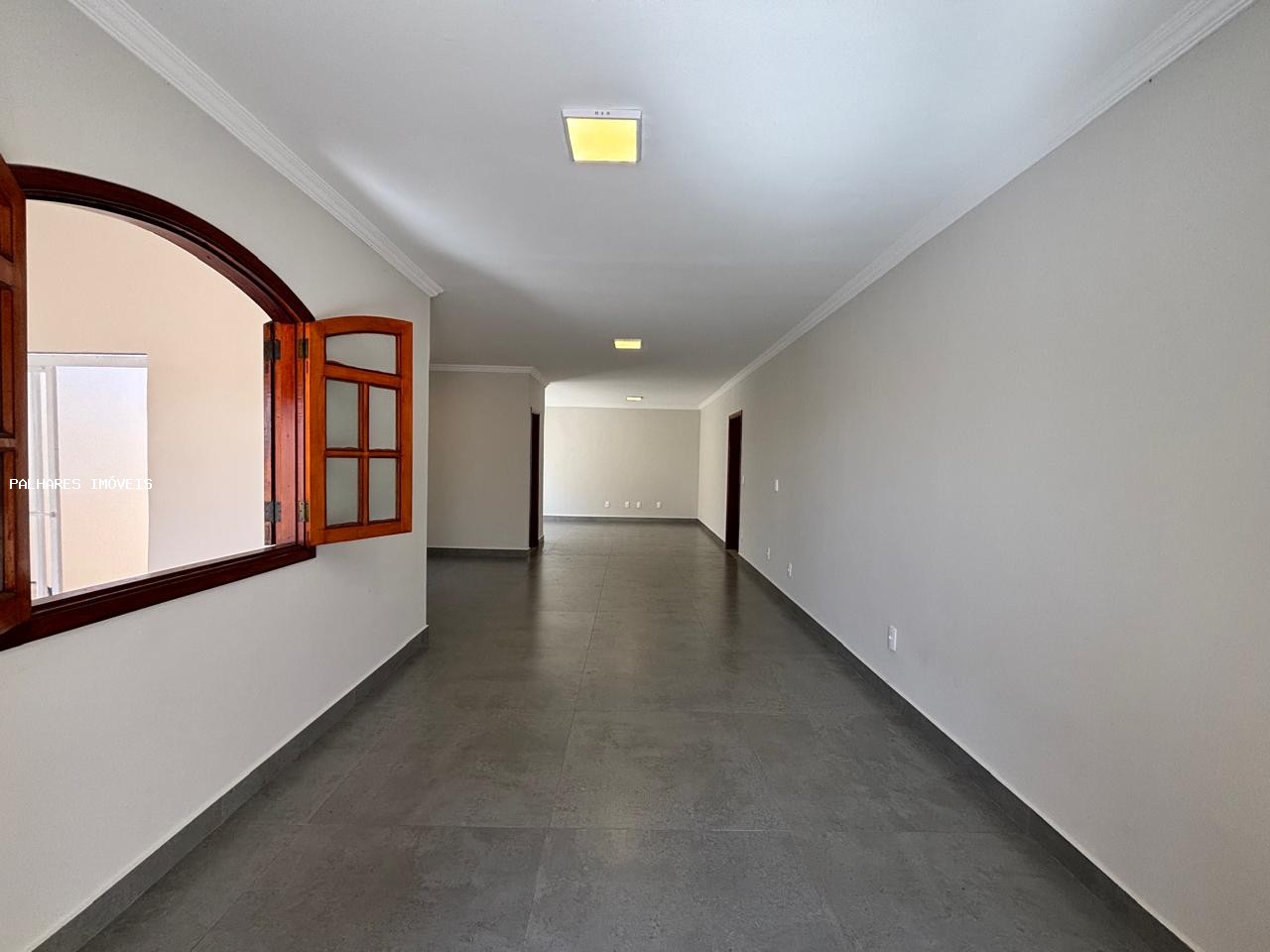 Casa à venda com 5 quartos, 3 suítes e 4 vagas no SANTA MARTA, Uberaba (MG) — foto 4 de 21