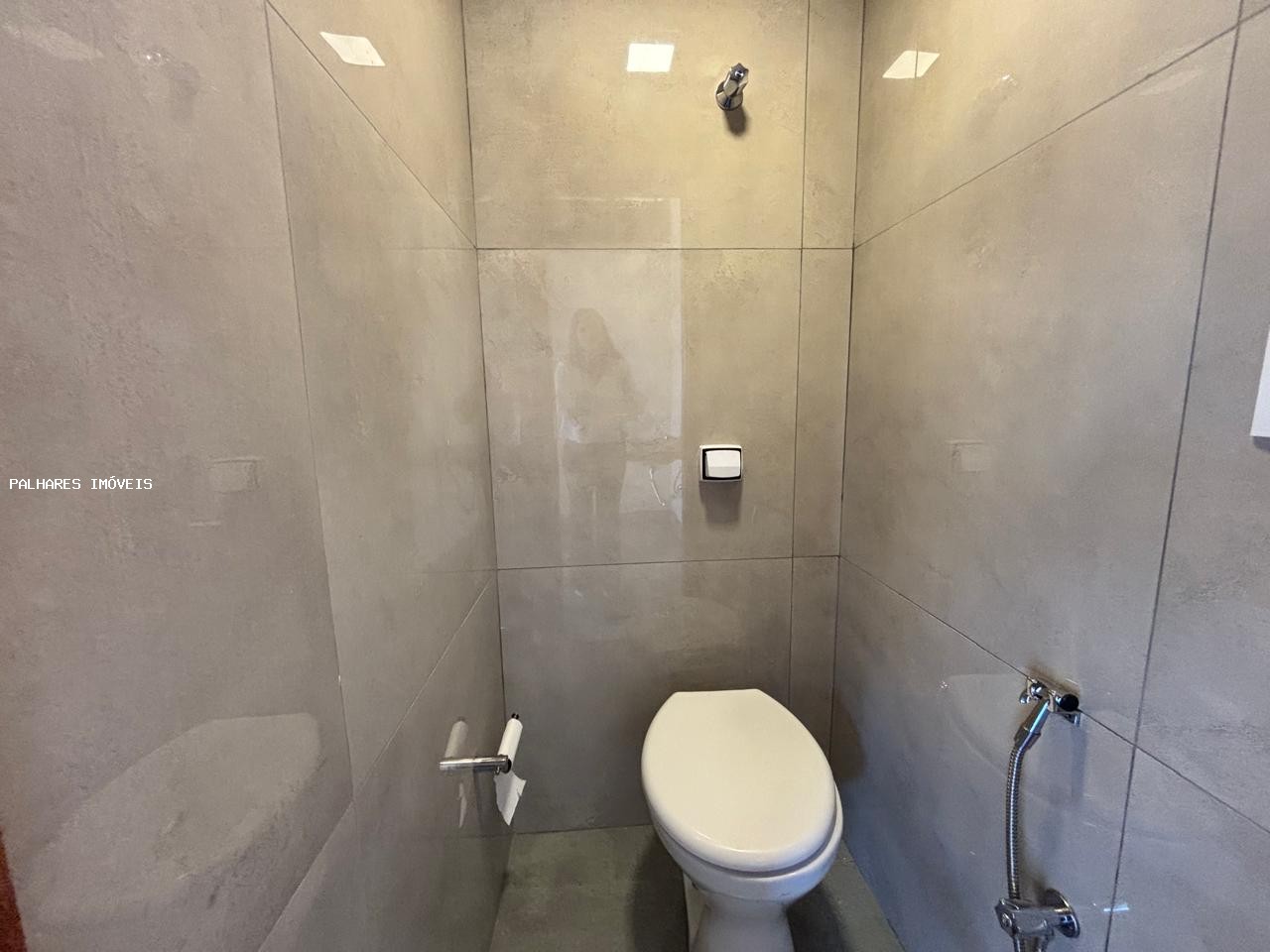 Casa à venda com 5 quartos, 3 suítes e 4 vagas no SANTA MARTA, Uberaba (MG) — foto 19 de 21