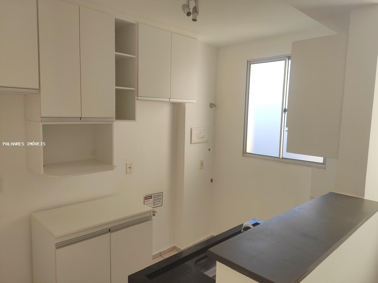 Apartamento à venda com 2 quartos, 1 banheiro e 1 vaga no FABRÍCIO, Uberaba (MG) — foto 8 de 16