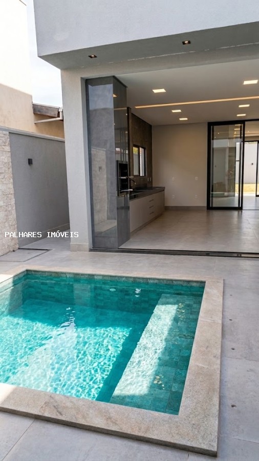 Casa à venda com 3 quartos, 3 suítes, 4 vagas e 195m² no Estância dos Ypês, Uberaba (MG) — foto 2 de 22