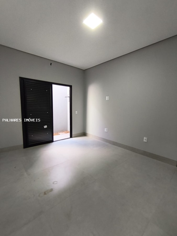 Casa à venda com 3 quartos, 3 suítes, 4 vagas e 195m² no Estância dos Ypês, Uberaba (MG) — foto 16 de 22