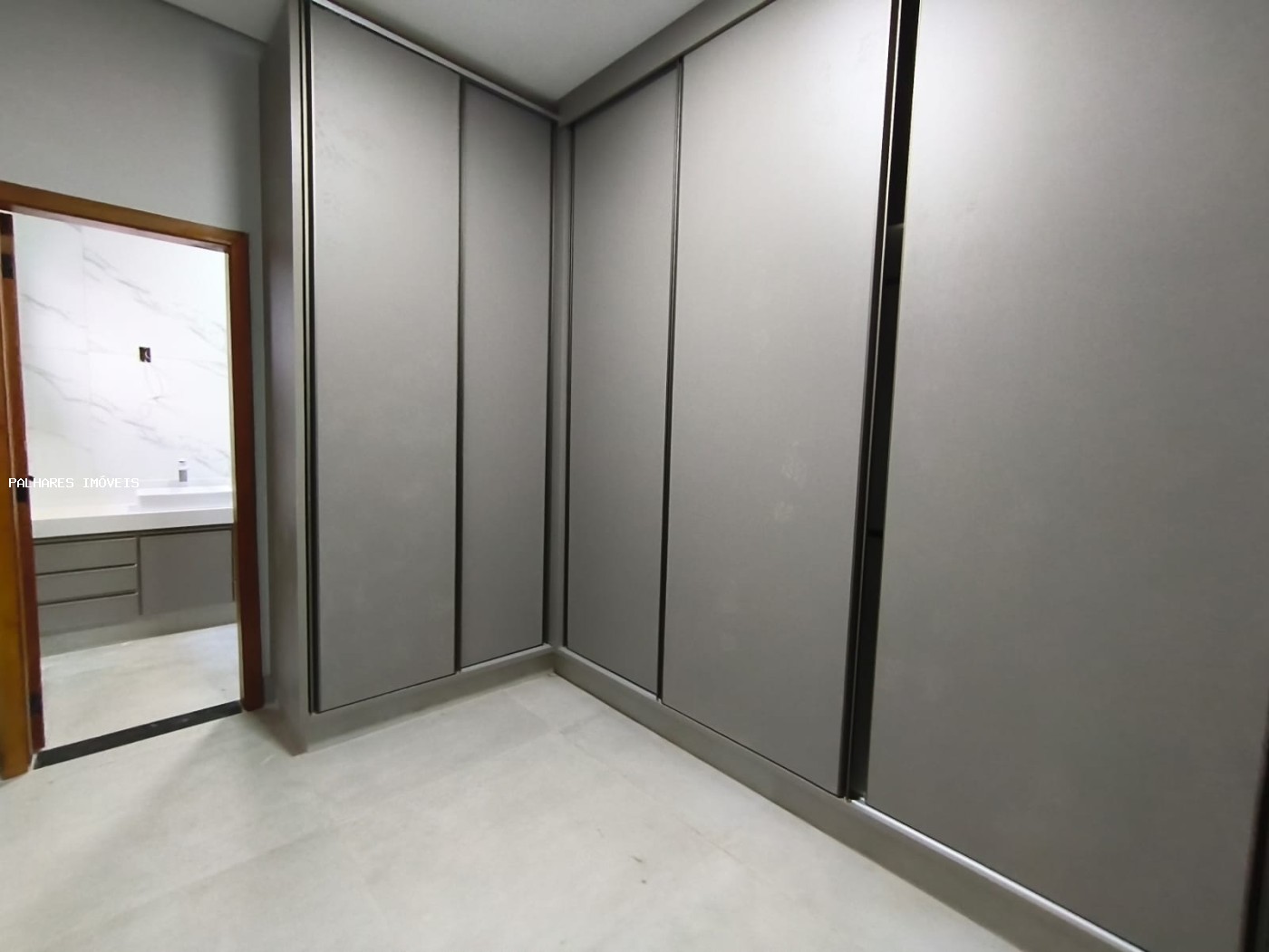 Casa à venda com 3 quartos, 3 suítes, 4 vagas e 195m² no Estância dos Ypês, Uberaba (MG) — foto 21 de 22