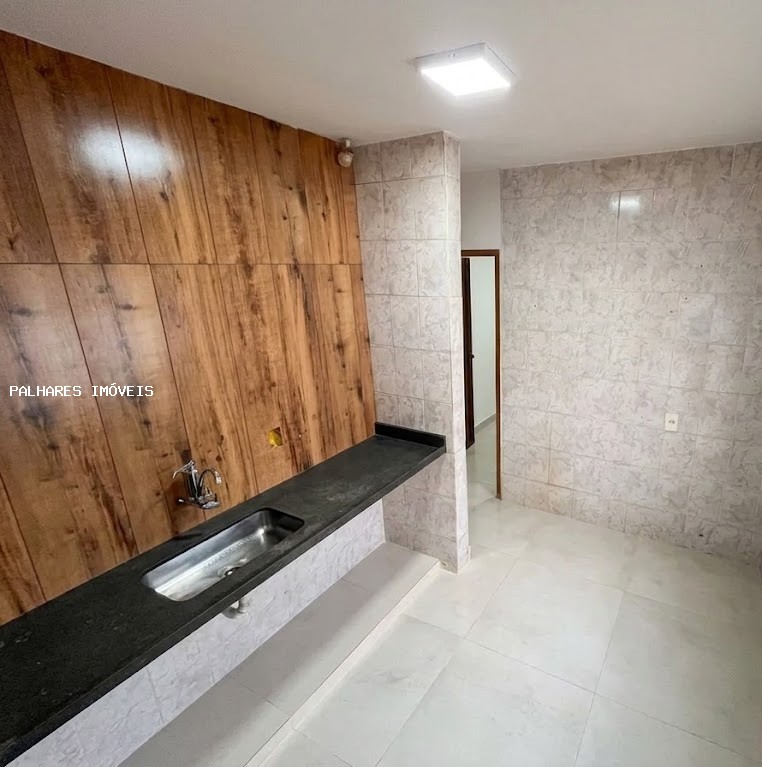 Casa à venda com 2 quartos, 1 banheiro e 2 vagas no MANOEL MENDES, Uberaba (MG) — foto 2 de 9