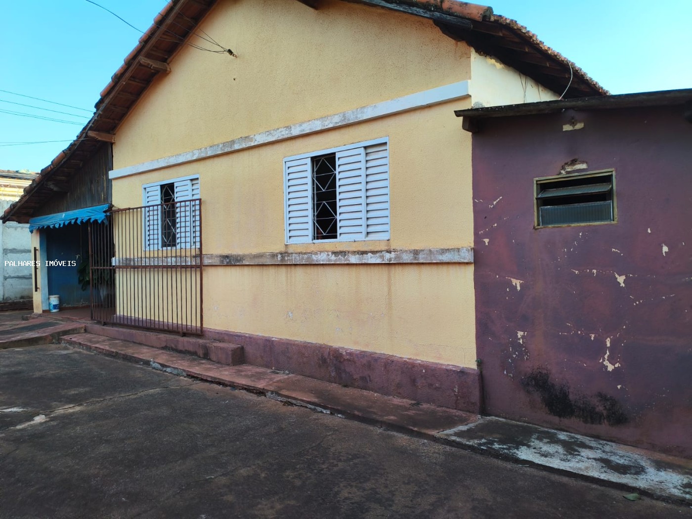 Casa à venda com 3 quartos, 2 banheiros, 4 vagas e 121m² no VILA MILITAR, Uberaba — foto principal