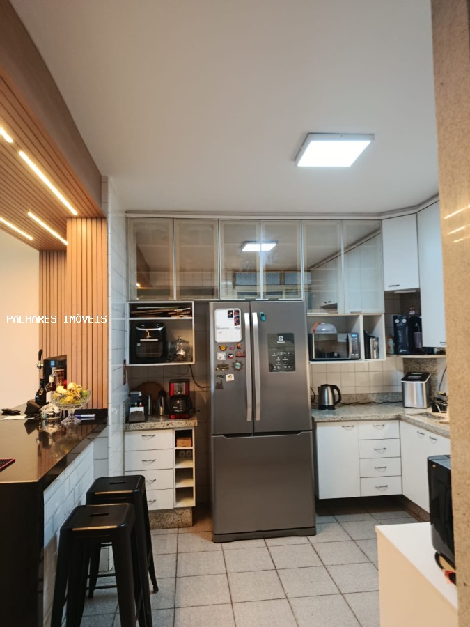 Apartamento à venda com 4 quartos, 2 banheiros, 1 vaga e 250m² no Centro, Uberaba — foto principal