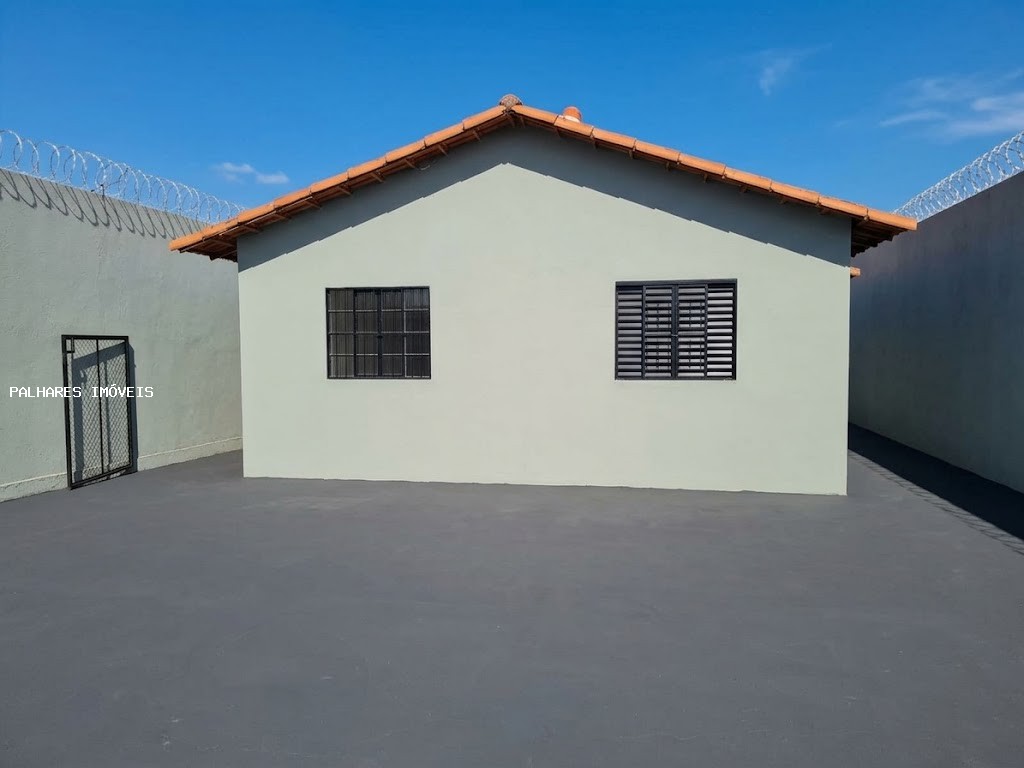 Casa à venda com 2 quartos, 4 vagas e 200m² no GIRASSOIS, Uberaba (MG) — foto 5 de 14