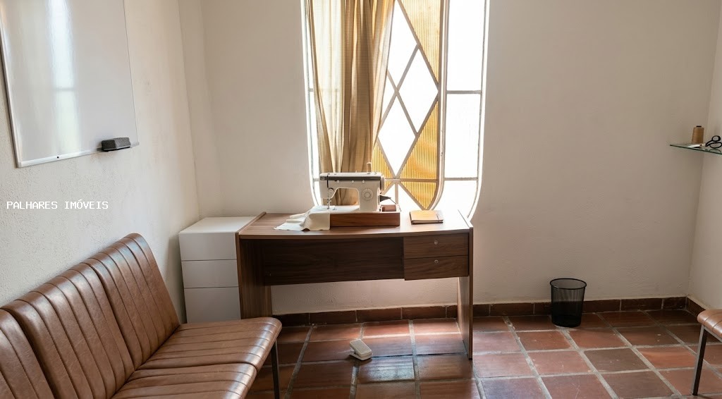 Casa à venda com 3 quartos, 1 suíte, 6 vagas e 292m² no SANTA MARIA, Uberaba (MG) — foto 5 de 9