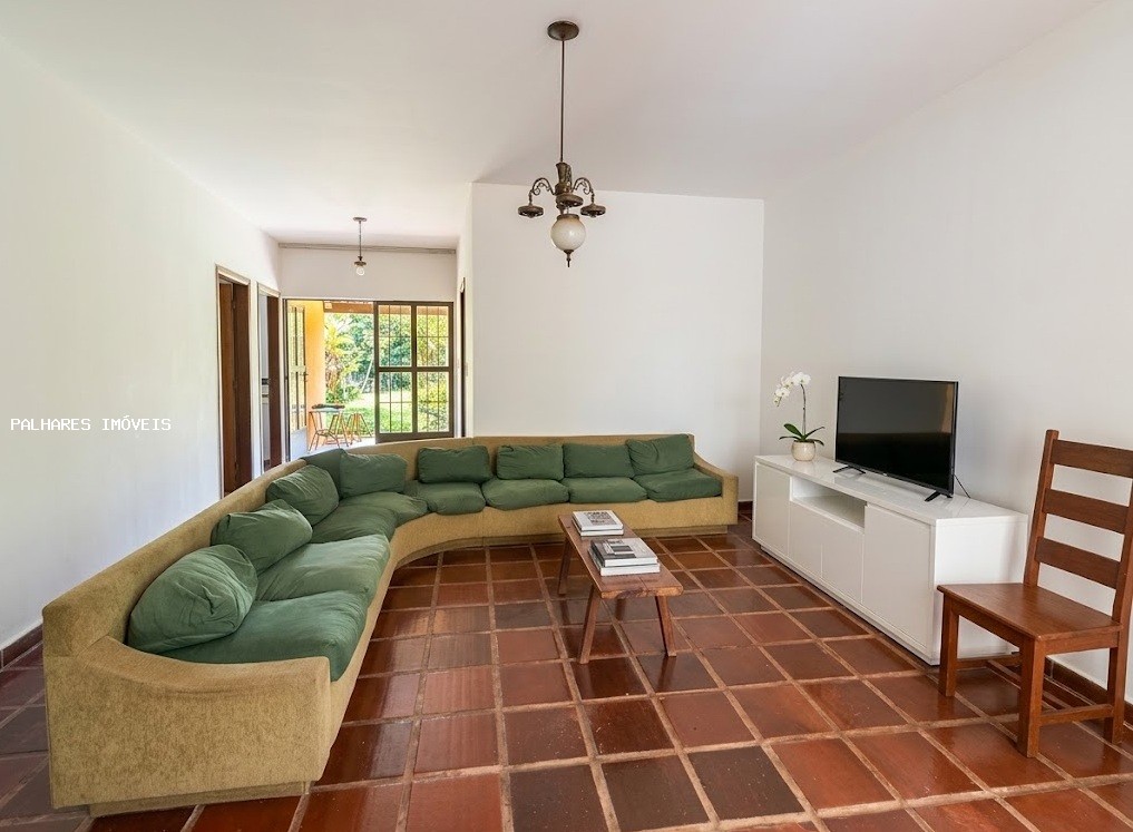 Casa à venda com 3 quartos, 1 suíte, 6 vagas e 292m² no SANTA MARIA, Uberaba (MG) — foto 4 de 9