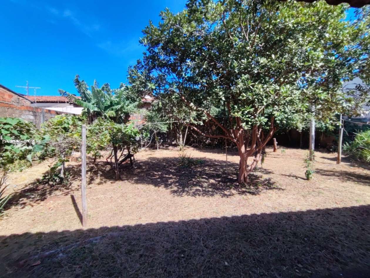 Casa à venda com 3 quartos, 1 suíte, 6 vagas e 292m² no SANTA MARIA, Uberaba (MG) — foto 9 de 9
